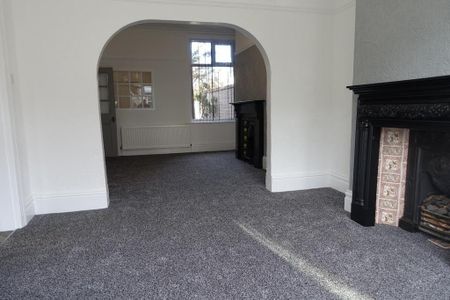 3 bedroom terraced house to rent - Photo 3