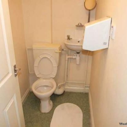 3 bedroom property to rent in Cardiff - Photo 1