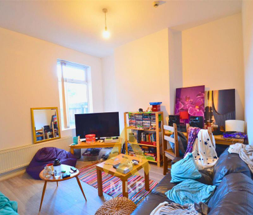 5 bedroom terraced house to rent - Photo 1