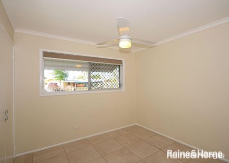 WALK TO THE MARINA - LOW MAINTENANCE LIVING - Photo 2