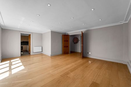 Harrods Village, Oriel Drive, London, SW13 8HG - Photo 2