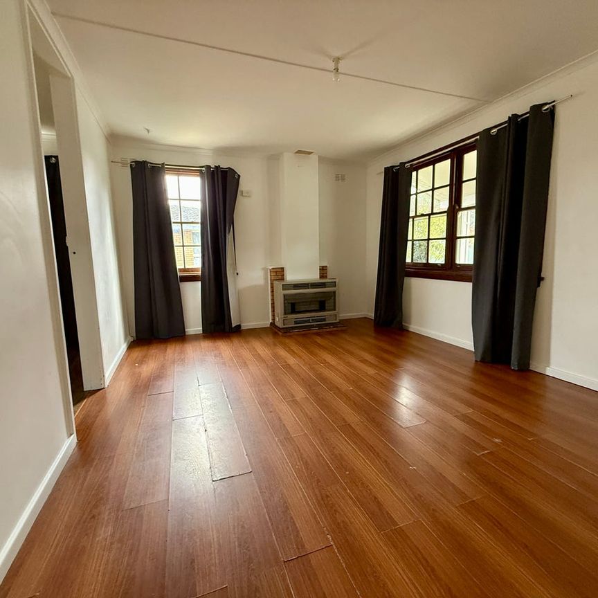 Neat & Tidy 3 Bedroom Home - Photo 1