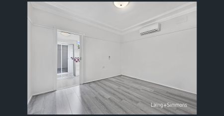 Large four-bedroom family home close to amenities - Photo 5