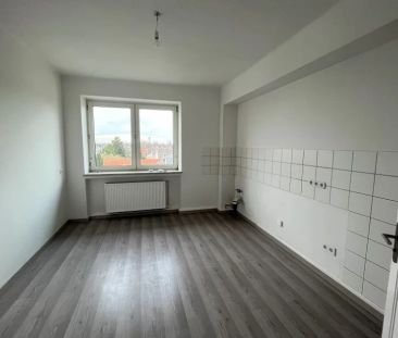 Frisch saniert! Wohnung in direkter Flughafen-Nähe in Düsseldorf-Un... - Photo 6