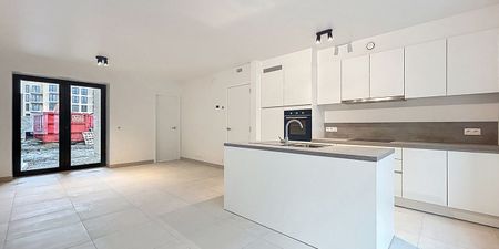 Appartement te huur in Schaarbeek voor € 1.400 met 2 slaapkamers - Photo 4