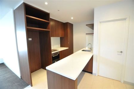 1015/555 Flinders Street - Photo 2