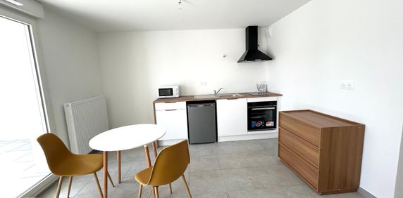 Location Appartement 1 pièce 32m² ST ETIENNE 42000 - Photo 2