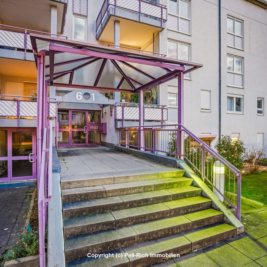 Gemütliche 2-Zimmerwohnung in der Waldstadt mit Balkon und Tiefgaragen-Stellplatz - Photo 1