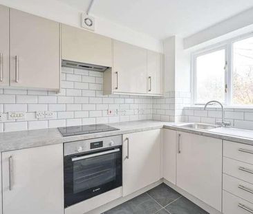 Woodfield Road, Thames Ditton, KT7 - Photo 1