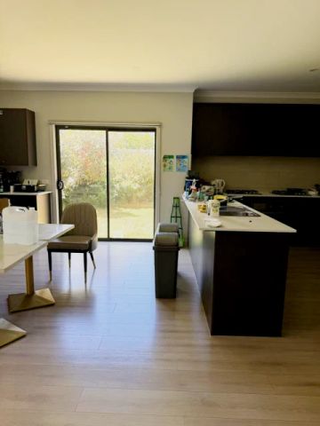 10 & 10A Carlson Avenue, Melbourne - Photo 4