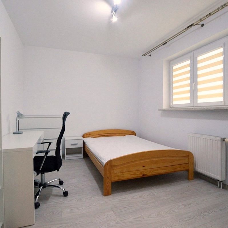 2 pok. z klimatyzacją przy UM, parking, ul. Chodźki - Photo 1