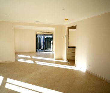 Modern Double Storey Townhouse - Photo 3
