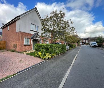 3 bedroom semi-detached house to rent - Photo 4