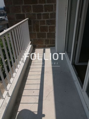 A LOUER - A VIRE NORMANDIE - Appartement T2 AVEC BALCON + PARKING - Photo 4