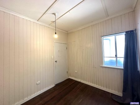 Family home close to town - Photo 3