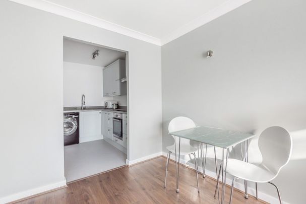 Deals Gateway, London, SE13 - Photo 1