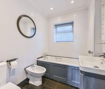 5 bedroom semi-detached house to rent - Photo 2