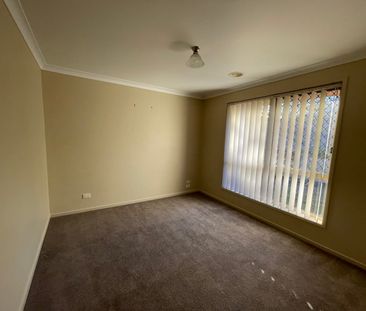 Large Family Home - Photo 2