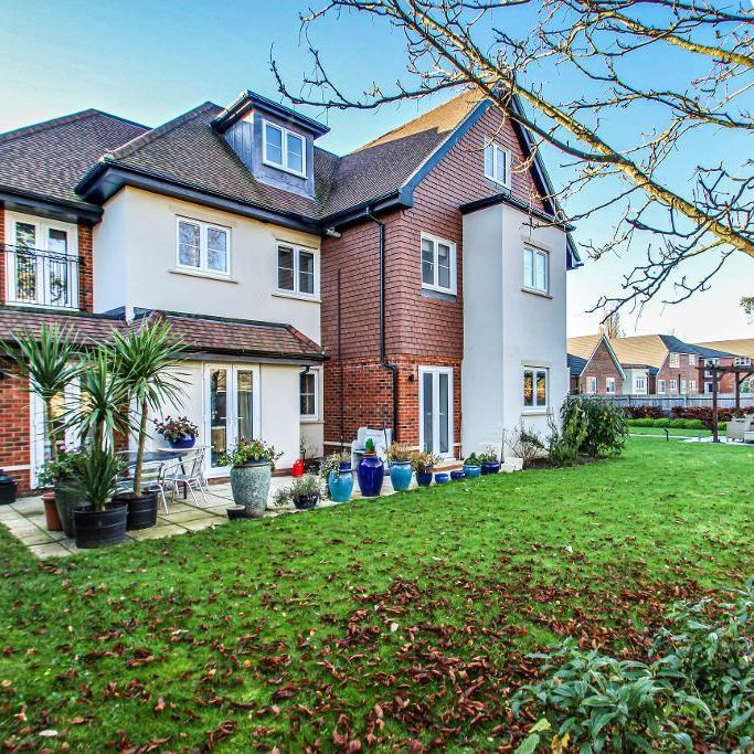 1 bedroom retirement property to rent - Photo 1