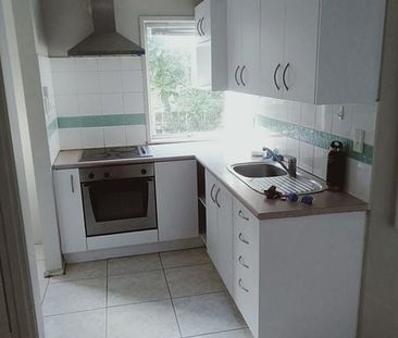 Charming 2-Bedroom Unit in Epsom - Photo 4