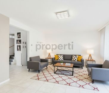 Generous terraced single-family house with garden sunny location - Foto 1