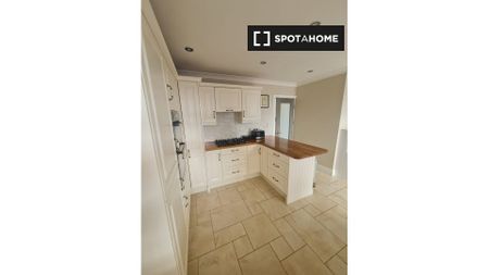 Room for rent in 4-bedroom house in Dublin - Photo 5