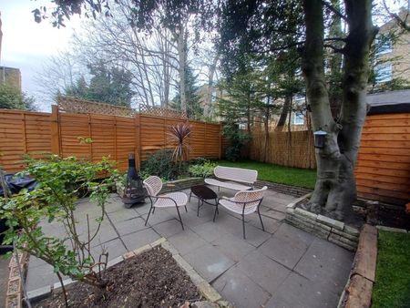 1 Bed Flat, Birkbeck Road, W3 - Photo 4