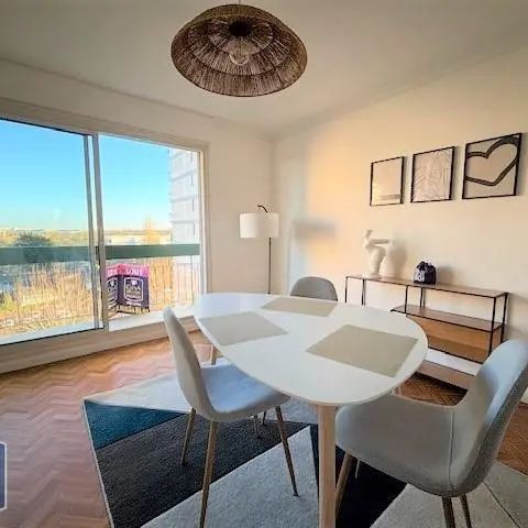 Appartement à louer 4 pièces 86.4m² - Photo 1
