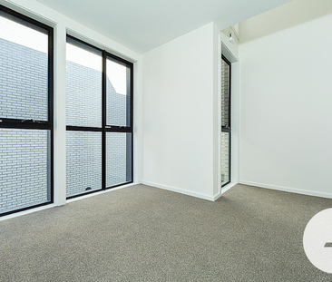 30/135 Easty St,Phillip - Photo 2