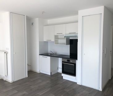 Location Appartement 2 pièces 42m² ORLEANS 45000 - Photo 2