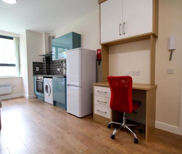 Studio to rent - Photo 3