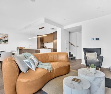Stunning Fully Furnished Townhouse in Norwood - Photo 1