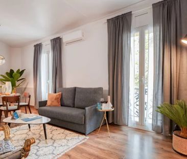 Carrer del Comte dUrgell, Barcelona, Catalonia 08011 - Photo 3