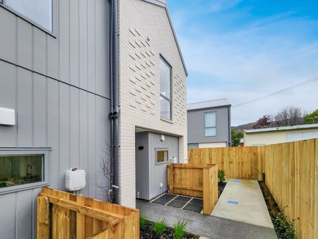 Naenae Living - Photo 5