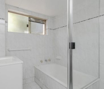 Renovated Three Bedroom Unit For Lease - Photo 6