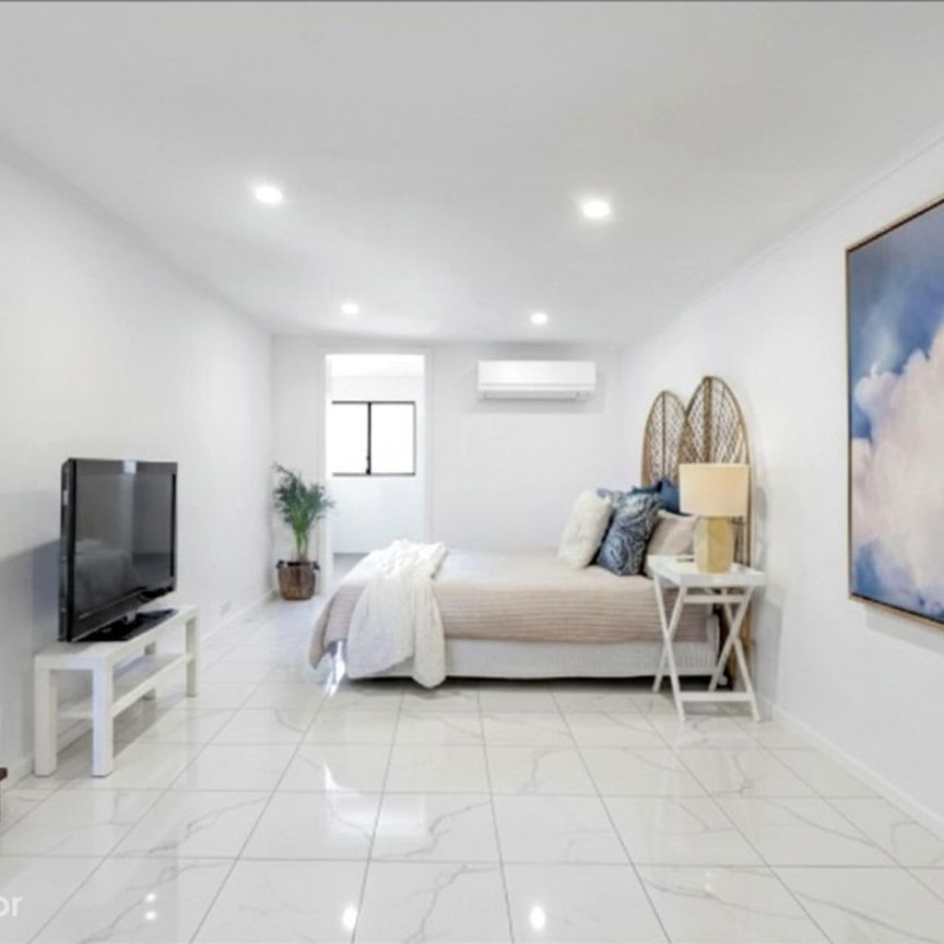 Family Home in Convenient Location - Photo 1