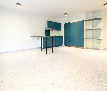 Studio - à louer - Photo 2