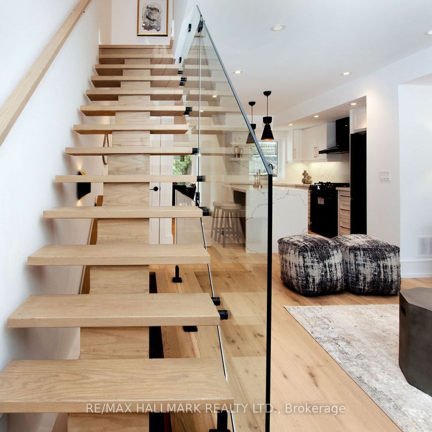 For Lease - 1 1/2 Delaney Crescent, Toronto, Ontario - Photo 1