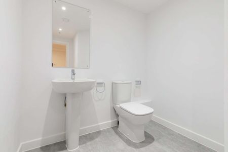 An oversized one bedroom apartment close to Angel Station - Photo 5