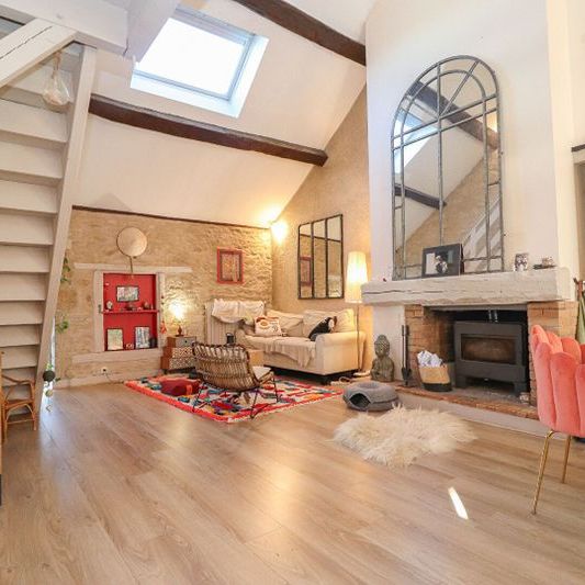 Appartement 5 pièces à louer - Photo 1