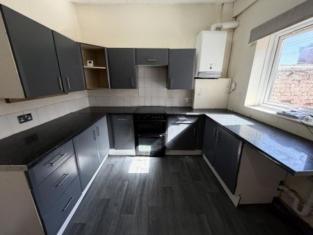 3 bedroom terraced house to rent - Photo 5