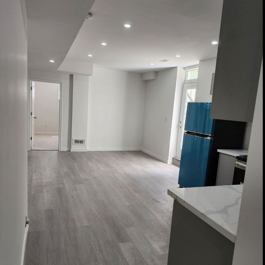 For Lease - 456 Twin Leaf Street Unit# Bsmt, Waterloo, Ontario - Photo 1