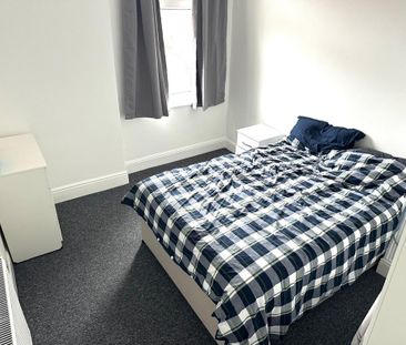 5 bedroom house of multiple occupation to rent - Photo 4