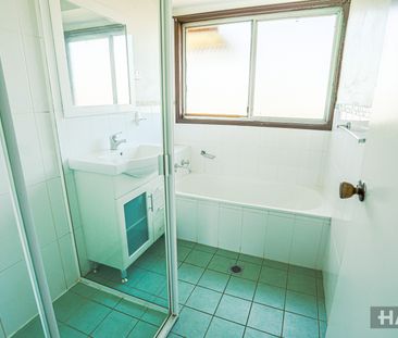 CONVENIENTLY LOCATED FAMILY HOME!!! - Photo 6