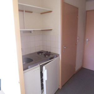 Location Appartement 1 pièce 19m² CLERMONT FERRAND 63000 - Photo 2