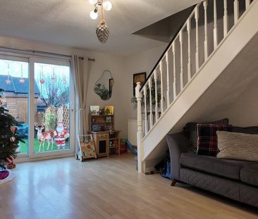 2 bedroom terraced house to rent - Photo 2