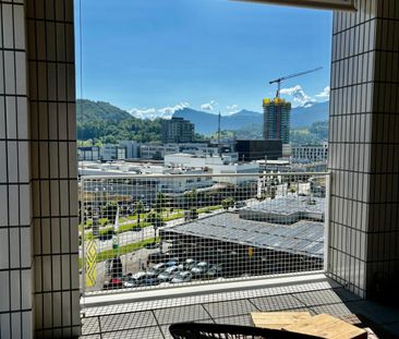 Moderne, möblierte 1.5-Zimmerwohnung in Kriens mit Balkon - Photo 1
