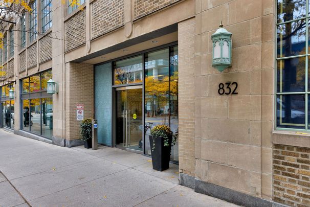 For Lease - 832 Bay Street Unit# 2103, Toronto, Ontario - Photo 1