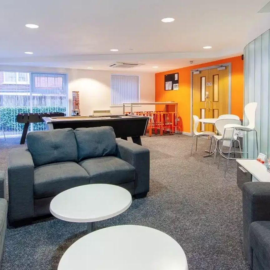 Silver Ensuite - Photo 1