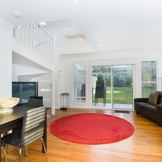 Comfortable Living with Space and Convenience - Photo 1